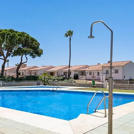 Pool & Views