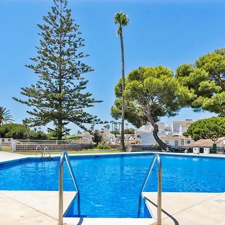 Apartman Pool & Views